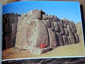 Mauersteine monolithisch - Auf verwehten Spuren - Martin Schliessler - Peru